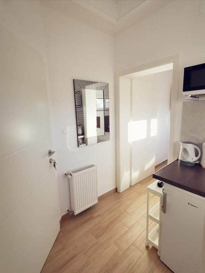 Marco Lukas Patrick: Quiet Apartment with Parking Near City Center Pula Exterior photo