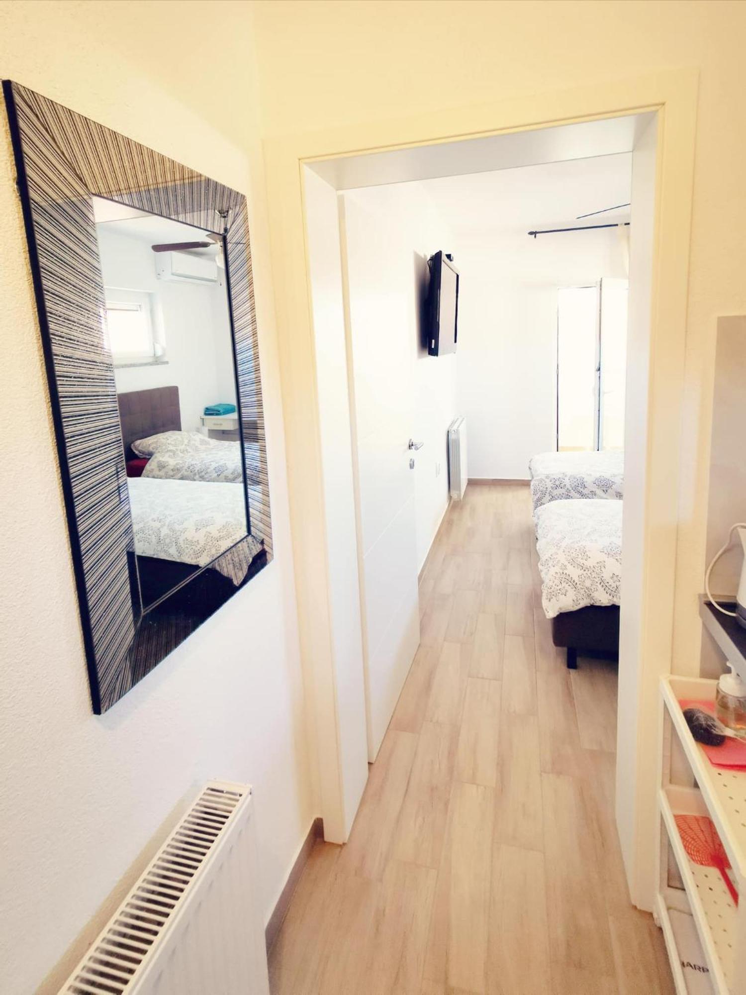 Marco Lukas Patrick: Quiet Apartment with Parking Near City Center Pula Exterior photo